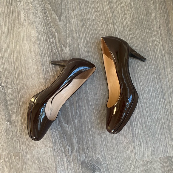 Cole Haan patent leather pumps - Picture 10 of 10